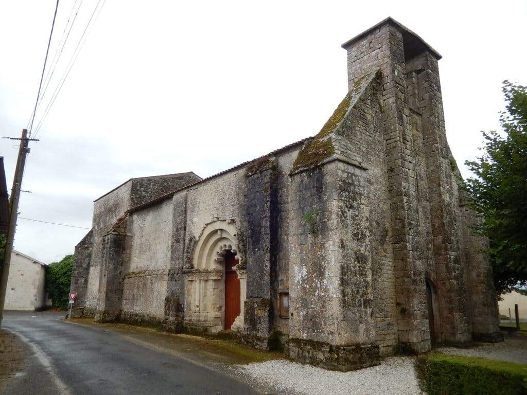 eglise st martin aujac