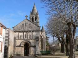 eglise trois palis notre dame charente
