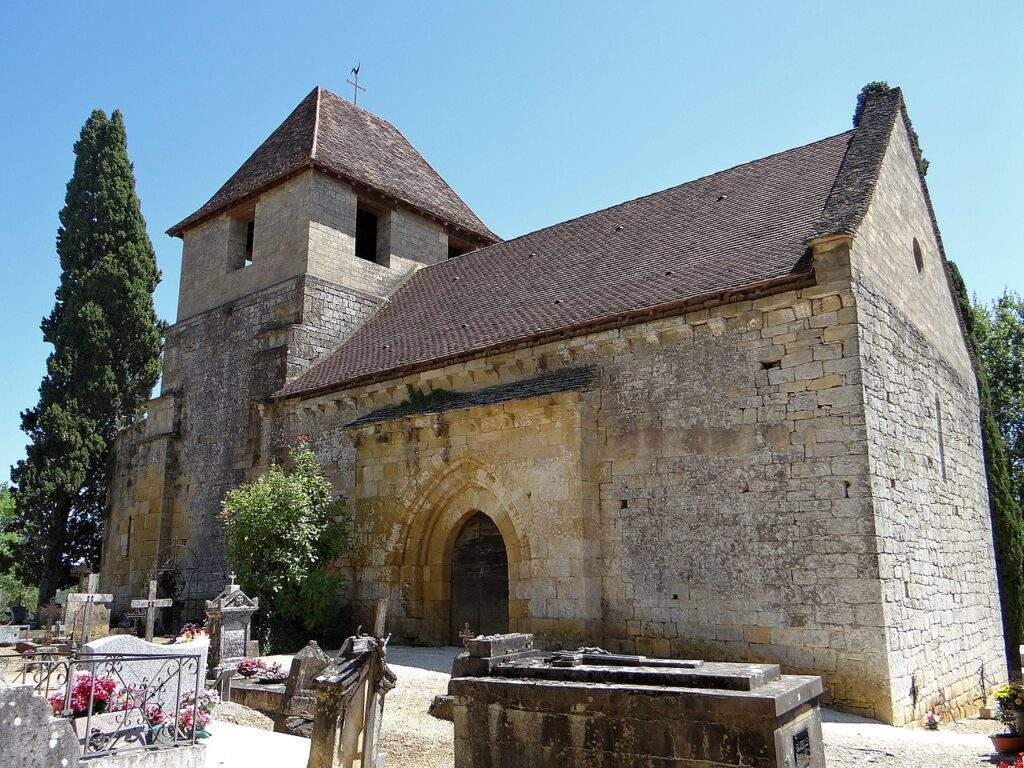 eglise vieille de castel st martin castels et bezenac