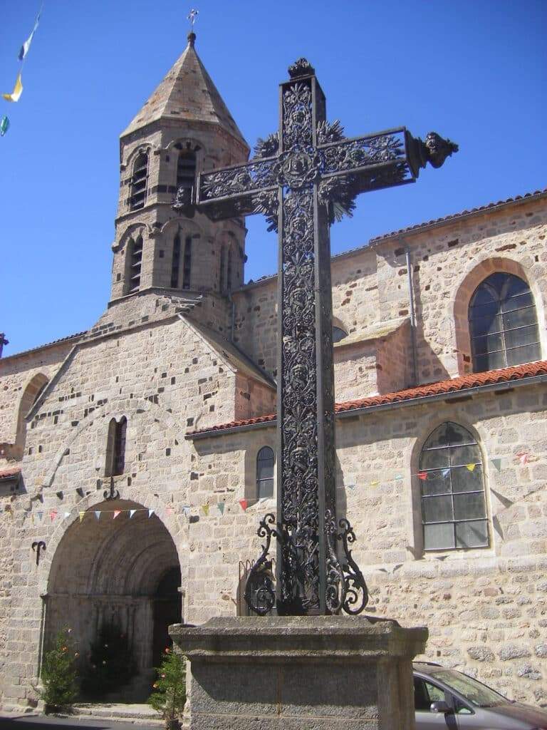 saugues eglise haute loire